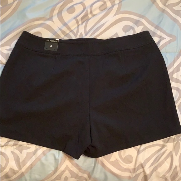 Express shorts - Picture 2 of 2